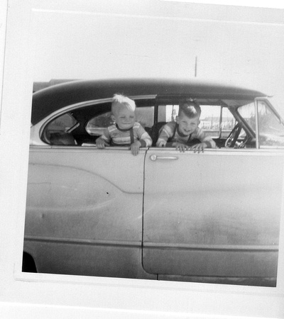 Robin and Gary in the car