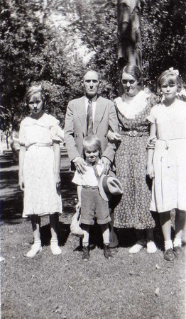 Woodard Brazeal and Family