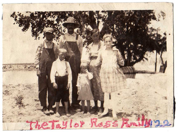 Taylor Ross Family